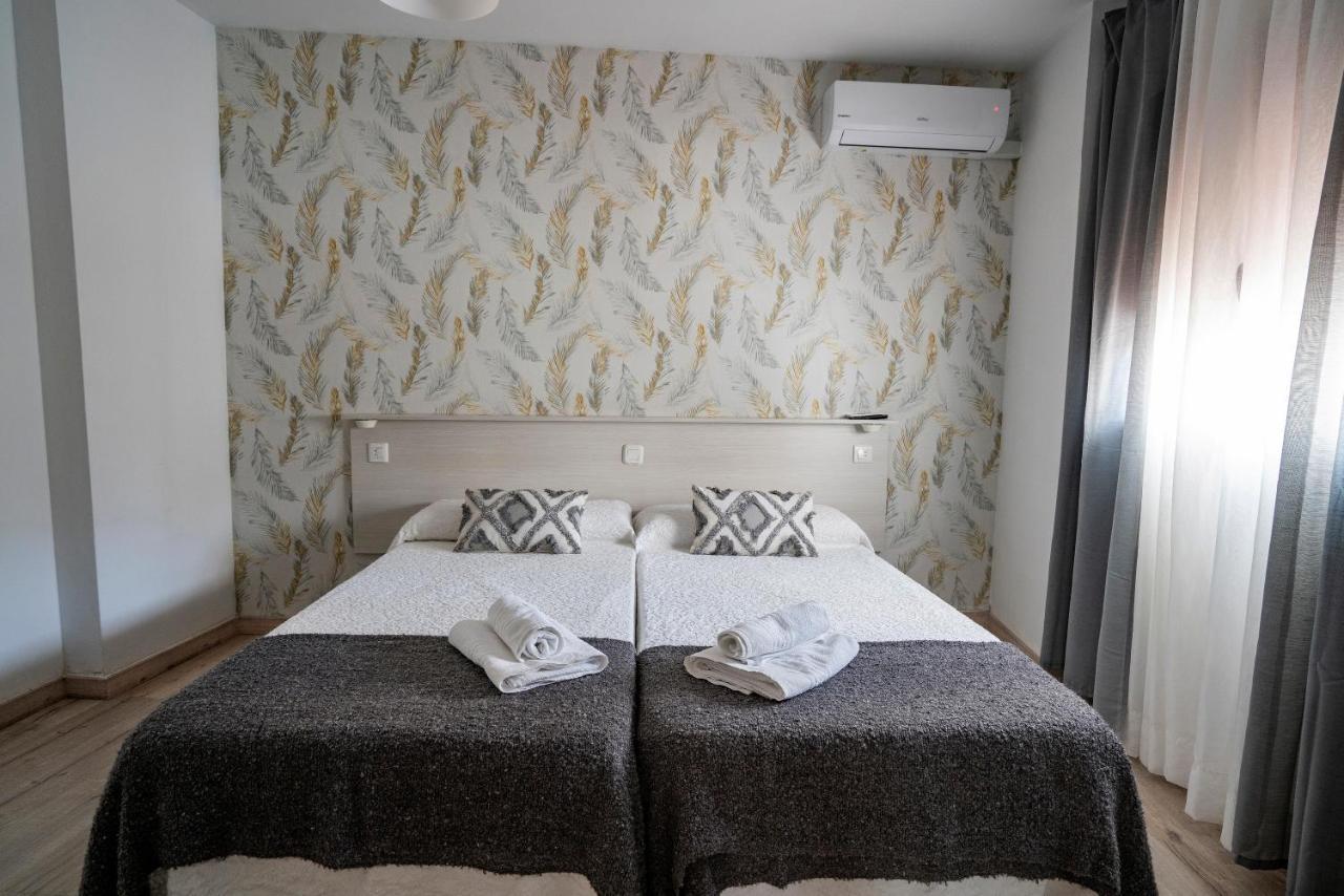 Hostal Plaza De Italia Caceres Luaran gambar