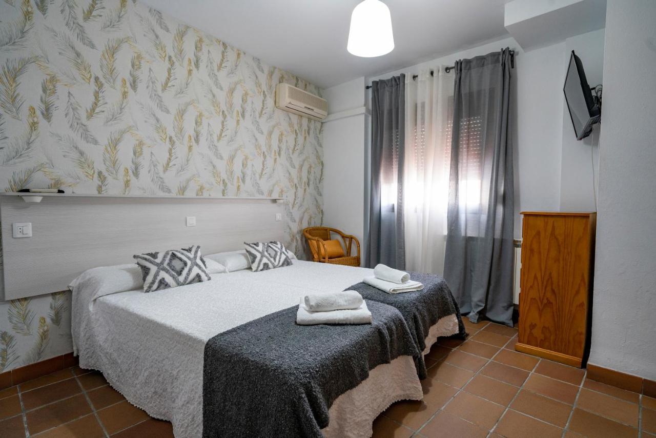 Hostal Plaza De Italia Caceres Luaran gambar